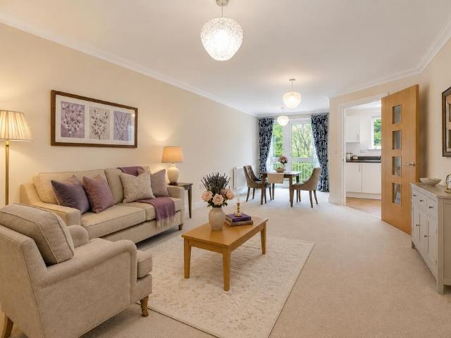 Bath Road, Devizes SN10 1 bed retirement property to rent £2,750 pcm £635 pw
