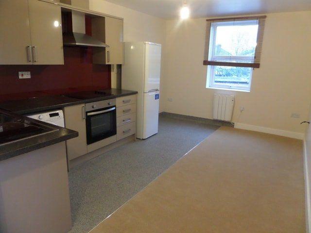 Bath Road, Hounslow TW3, 1 bed flat to rent, £1,350 pcm | PrimeLocation