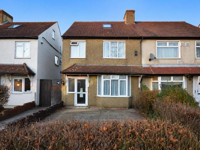 Bath Road, Harmondsworth, West Drayton UB7, Studio to rent, £998 pcm | PrimeLocation