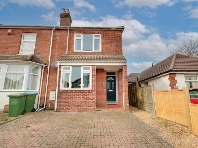 Bath Road, Southampton SO19, 3 bed property to rent, £1,700 pcm | PrimeLocation