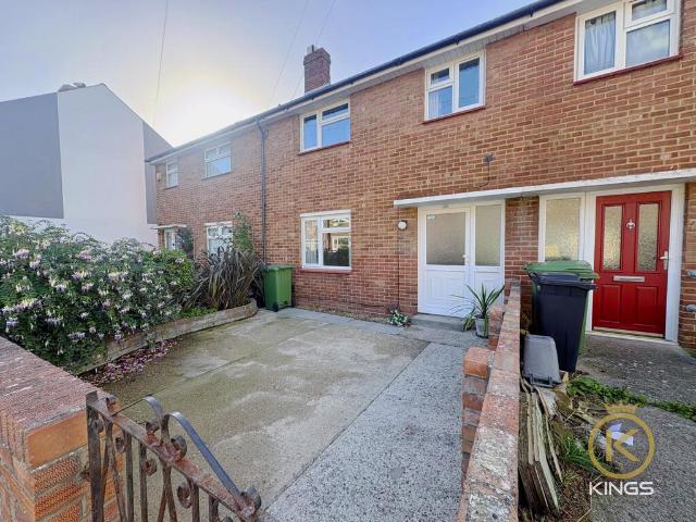 Bath Road, Southsea 3 bed terraced house to rent £1,350 pcm £312 pw