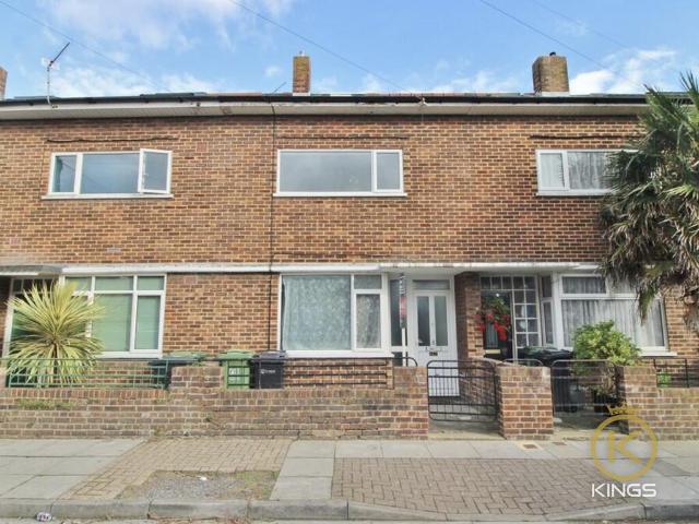 Bath Road, Southsea 3 bed terraced house to rent £1,500 pcm £346 pw