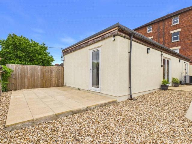 Bath Road, Stroud, Gloucestershire, GL5 1 bed detached house to rent £975 pcm £225 pw