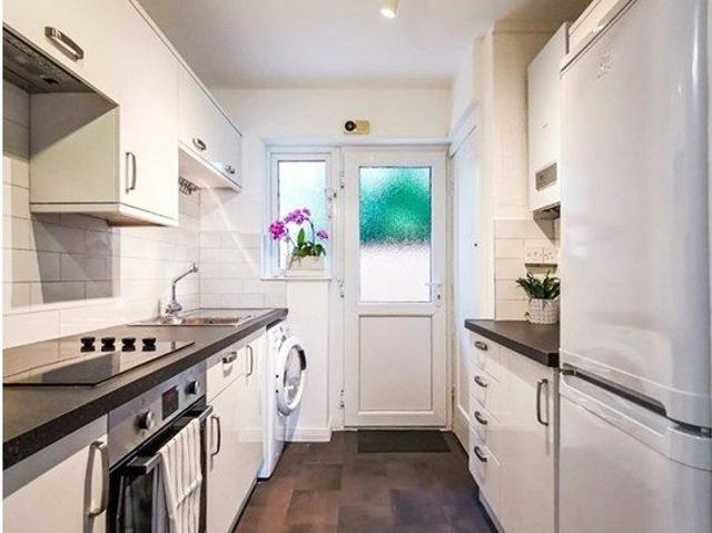 Bath Road, Reading RG1, 2 bed flat to rent, £1,450 pcm | PrimeLocation