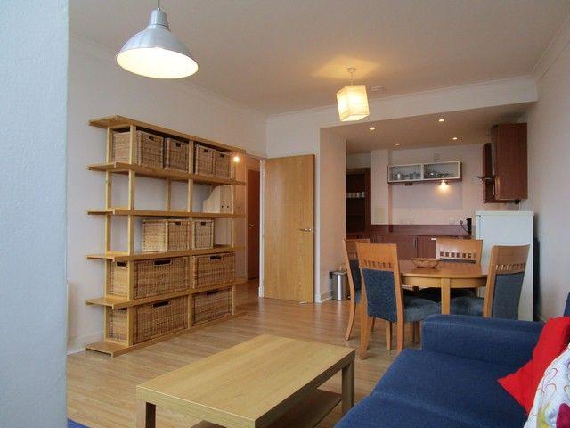 Bath Street, Variety Gate, Glasgow, G2 4LP