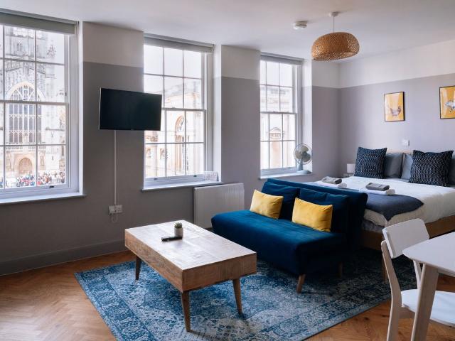 Bath Street, Bath, Somerset BA1 Studio to rent, £2,885 pcm | PrimeLocation