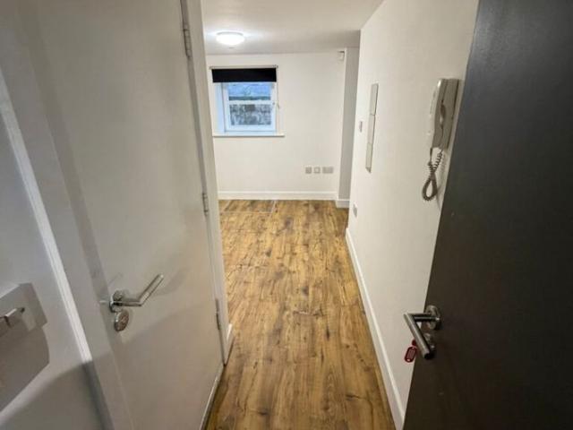 Bath Street, Huddersfield HD1, Studio to rent, £535 pcm | PrimeLocation