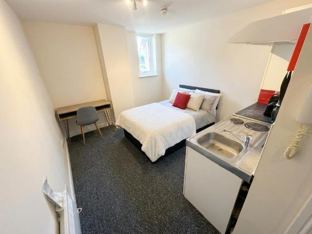 Bath Street, Nottingham NG1 Studio to rent £660 pcm £152 pw