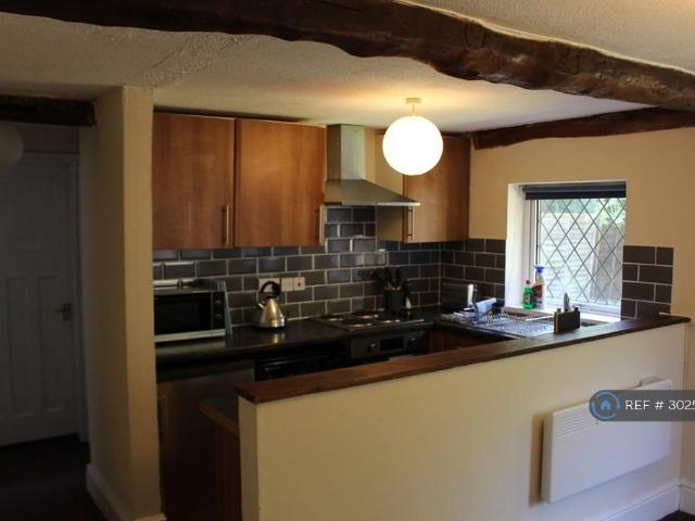 Bathafarn Hall, Ruthin, LL15 1 bed flat to rent £720 pcm £166 pw
