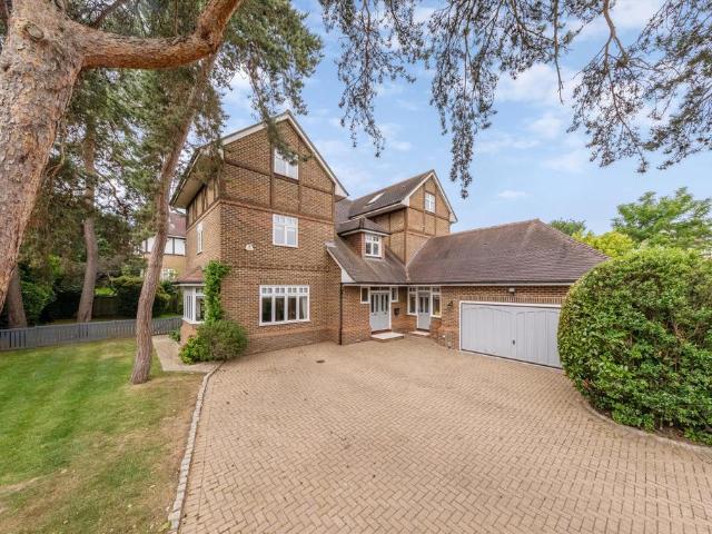 Bathgate Road, Wimbledon, London, SW19 5 bed detached house to rent £11,000 pcm £2,538 pw