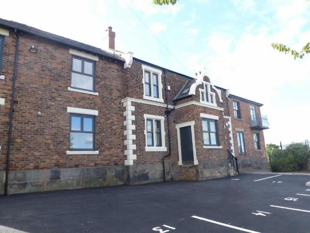 Bathmasters House, Canal Street. Studio to rent £1,250 pcm £288 pw