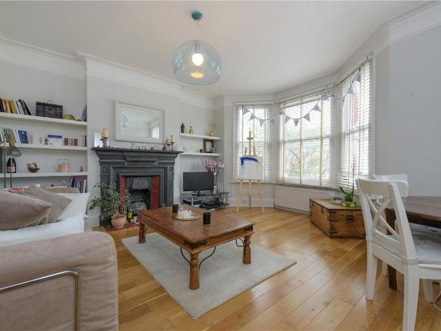 Bathurst Gardens, Kensal Green, London NW10, 2 bed flat to rent, £2,350 pcm | PrimeLocation