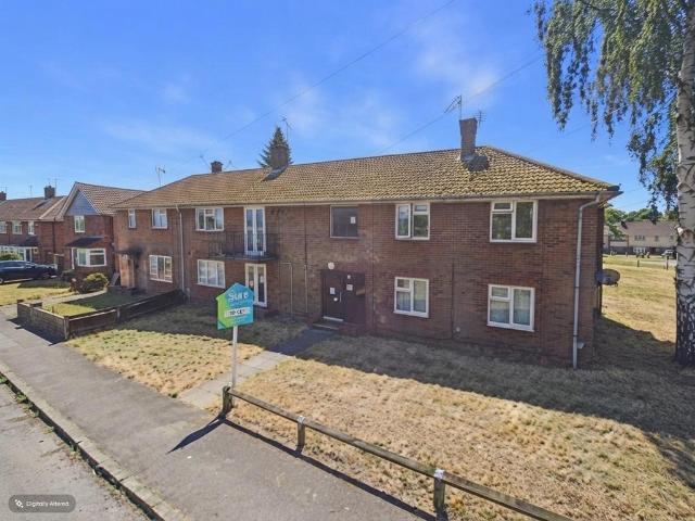 Bathurst Road, Hemel Hempstead. 1 bed apartment to rent £1,195 pcm £276 pw