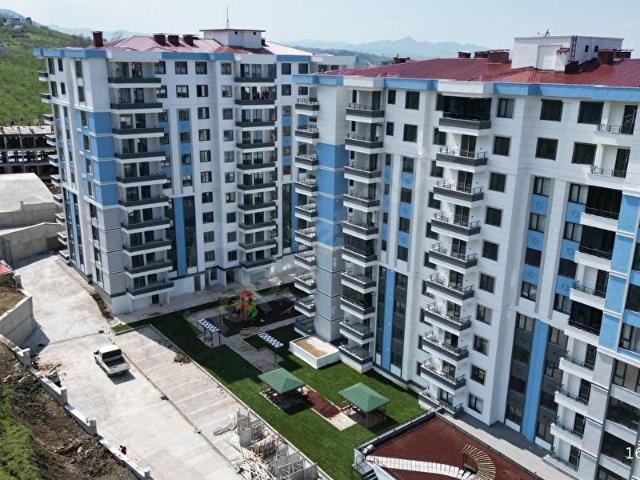 BATI PARK KARŞISIAYRI MUTFK.SİTE İÇİRİSİ VE SOSYAL DONATILI 3+1