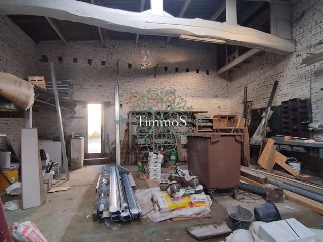 Bâtiment à rénover à Laversines ! Fort potentiel !