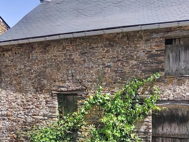 Bâtiments en pierre à rénover