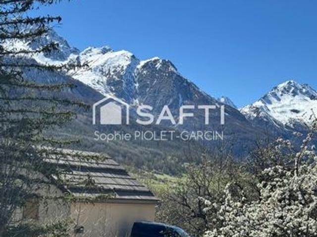 Bâtisse ancienne 435 m2 à réhabiliter entièrement au Monetier les Bains