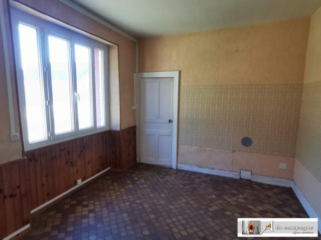 Bâtisse remplie de potentiel
