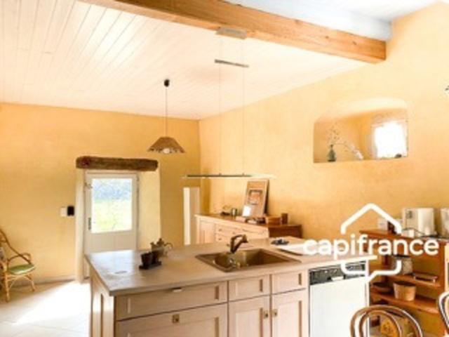 GRANDE MAISON FAMILIALE 10 pièces 256 m² habitables sur 2 niveaux avec GITE terrain 14500 m²