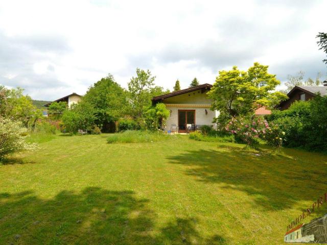 Bauträger und Investoren aufgepasst 1.884 m² Bauland in Bad Fischau mit Altbestand 2 Parzellen/4 Wohneinheiten möglich