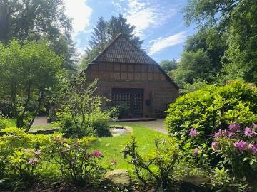 BAUERNHAUS mit 3 Wohnungen auf 6.320 qm Grundstück !