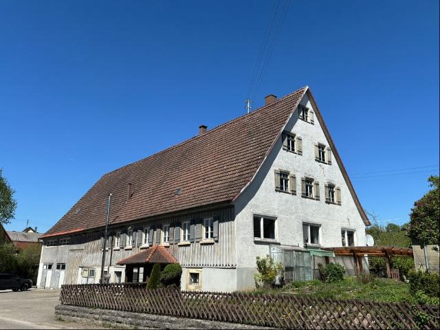 Bauernhaus mit integrierter Scheune!