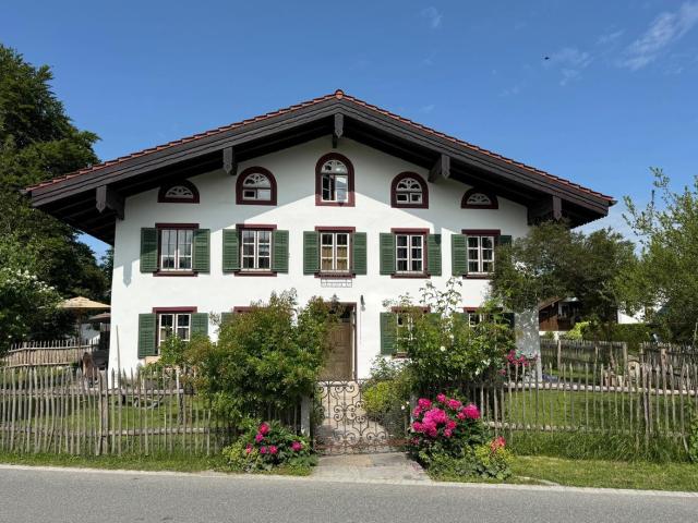 Bauernhaus in Riedering Luxussaniertes historisches Bauernhaus