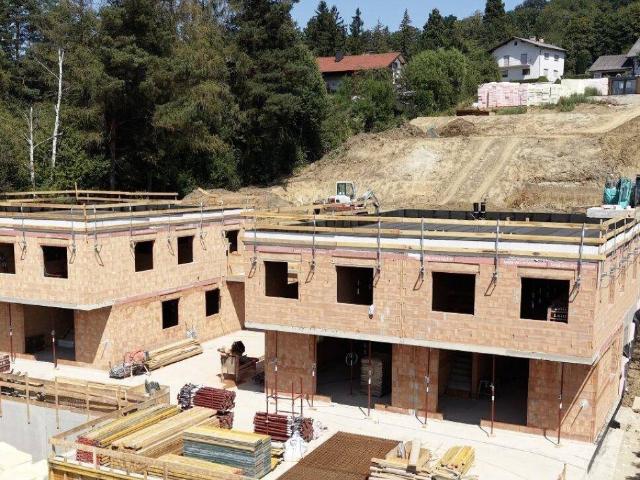 BAUFORTSCHRITT SICHTBAR – erste 4 Einheiten im Rohbau fertiggestellt | 16 Wohneinheiten | provisionsfrei