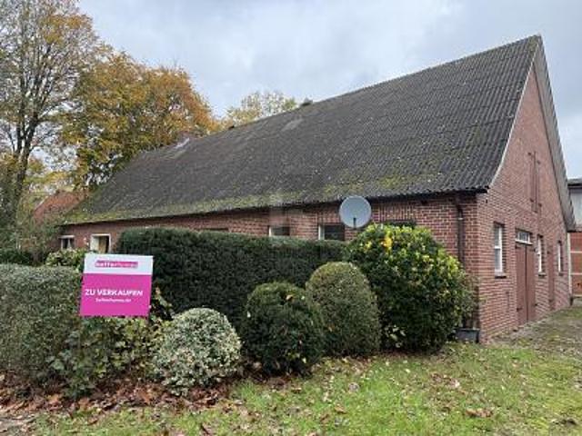 BAUGRUNDSTÜCK 3.910 M² MIT ALTBESTAND