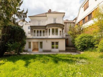 Bauhausvilla in zentraler Grinzinger Bestlage