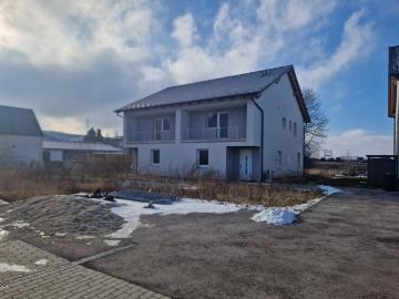 House for sale in 2002