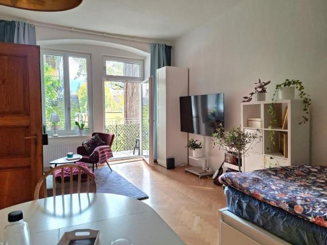 Baumbachstrasse 9: Toplage, nähe Mariendom! Schöne, zentral gelegene 2 Zimmerwohnung mit Balkon, Küche gegen Ablöse, 55m2 WNFL, 2.Liftstock