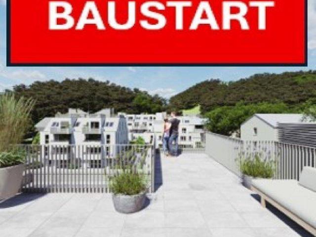 Abkühlen im hauseigenen Pool. Ihre Traumwohnung mit Terrasse oder Garten und Fernblick Nähe Maurer Wald PROVISIONSFREI !