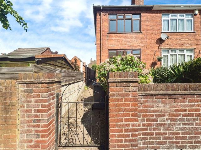 Baxter Avenue, Kidderminster, Worcestershire DY10, 2 bed property to rent, £1,050 pcm | PrimeLocation