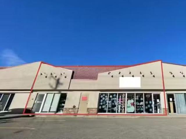 Bay 6 & 7, 4946 53 Avenue Avenue, Red Deer, AB, T4N 5J9 comm.
