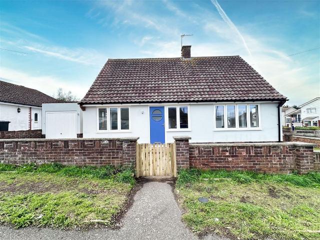 Bay Avenue, Pevensey Bay, Pevensey BN24, 3 bed detached house to rent, £1,550 pcm | PrimeLocation