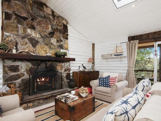 Bay Escape Furnished 12 Months
