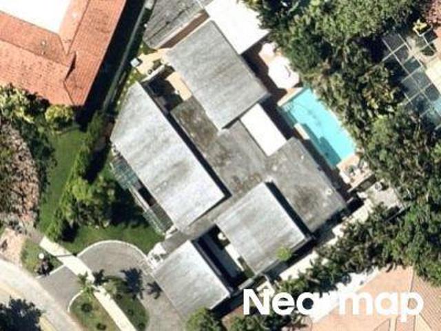 Bay Heights Dr