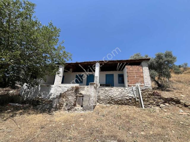 Bayındır Elifli Köyünde 594 M² Arazi İçerisinde Otantik Köy Evi