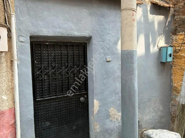 Bayındır Gayrımenkul Cami Mhl Mustakil Satılık Ev