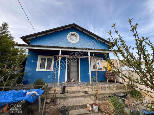 Bayındır Köyünde 228m2 Arsa Üzerine Kurulu Bahçeli Müstakil Ev