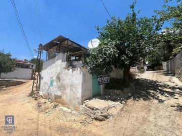 Bayındır Merkeze Yakın Yola Cepheli Satılık Müstakil Ev