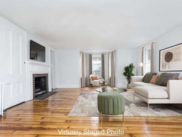 Bay Rd Apt,hamilton, Condo For Sale