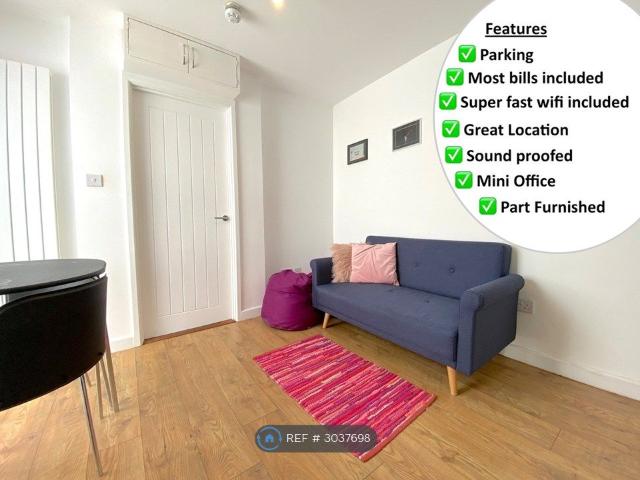 Bay View Terrace, Newquay TR7, 1 bed flat to rent, £1,180 pcm | PrimeLocation
