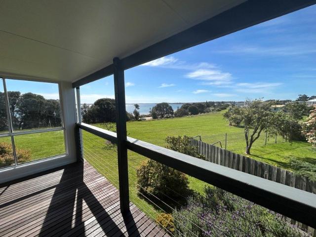 Bay Views and Coastal Comfort at Coronet Bay