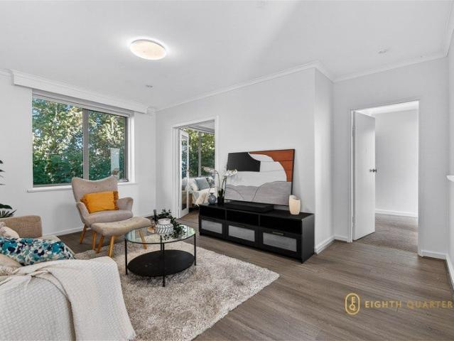 Bay Views with Space, Light and Lifestyle Appeal