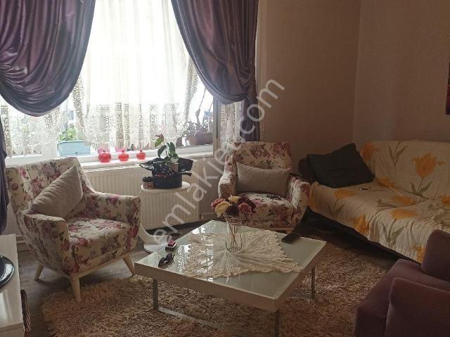 Bayan Öğrenciye Uygun Kiralik Oda