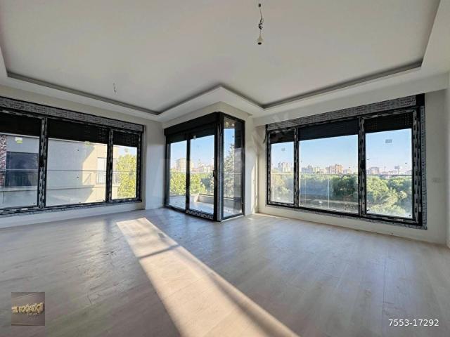 BAYAR CD. ÜZERİNDE KAPANMAZ KORU MANZARALI 2026 YAPIMI 135m2 3+1 BOŞ DAİRE