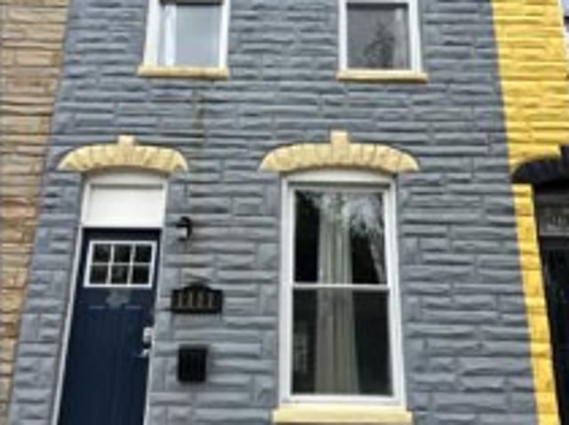 Bayard St