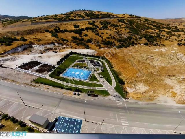 Baylent' Den Baltok Konutlarında Kiralık 2+1 Daire